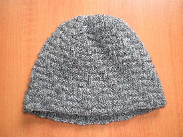 Gaugeless Reversible Rib and Welt Beanie