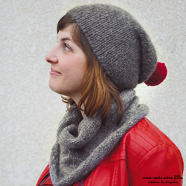 Bonnet à pompon et col