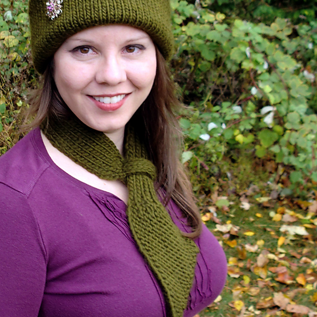 Duchesse Scarflet & Hat