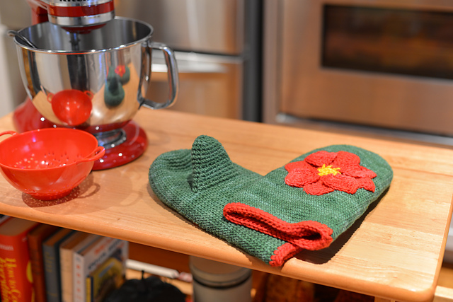 Poinsettia Oven Mitts