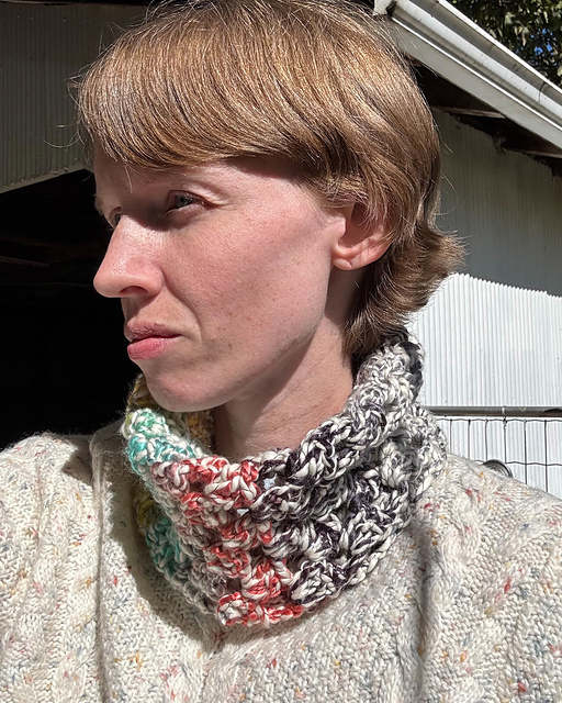 Granny Stitch Cowl