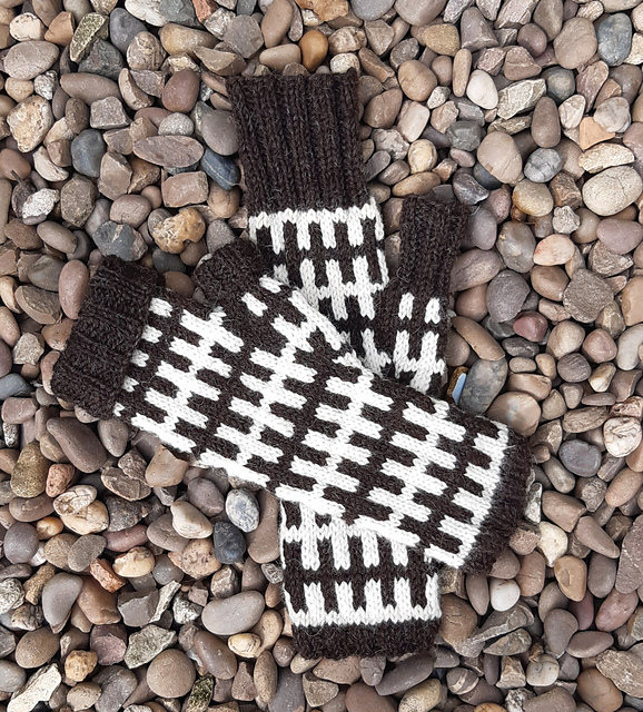 Annika's Mitts