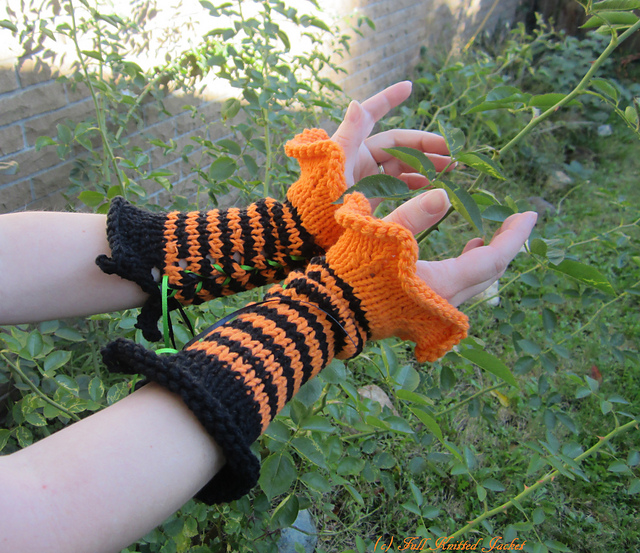 Little Pixie Witch Sleeves and Spats
