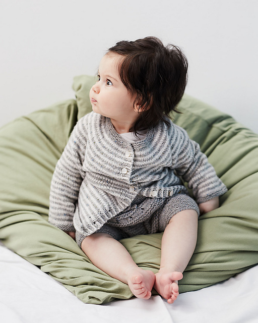 Baby Cardigan (03/05)