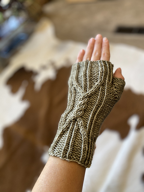 Olive Branch Mitts