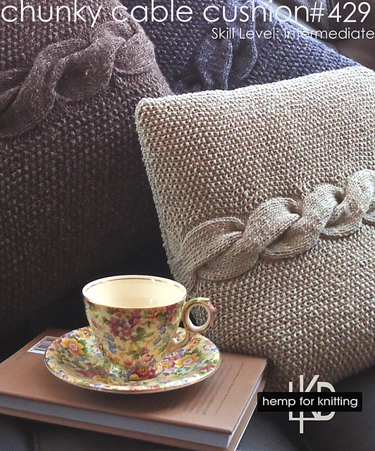 Chunky Cable Cushion