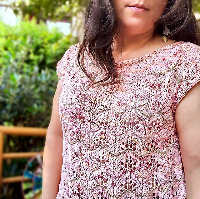 Lotus Wave Top