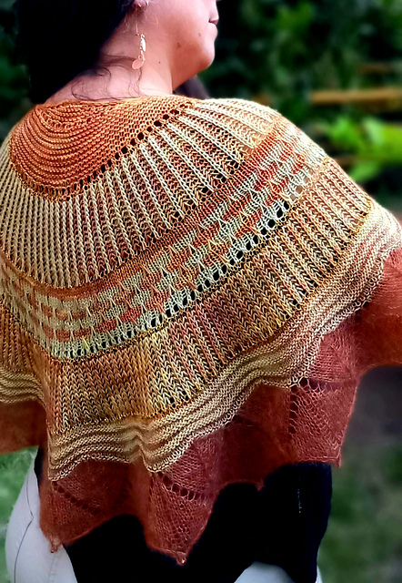 La Vie en Rose Shawl