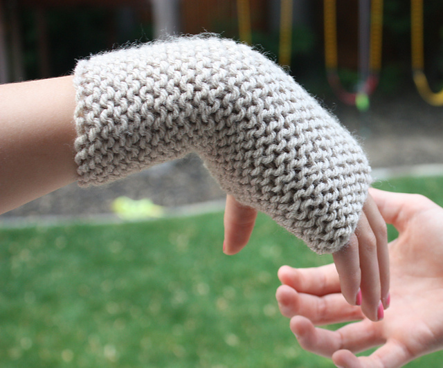 Fingerless Glove 1