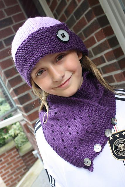 Lacy Buttoned Scarf