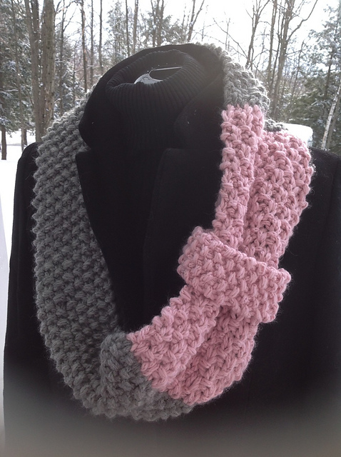 Suzy Chic Cowl