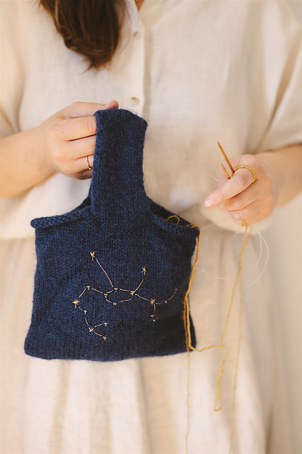 A knitter's bag