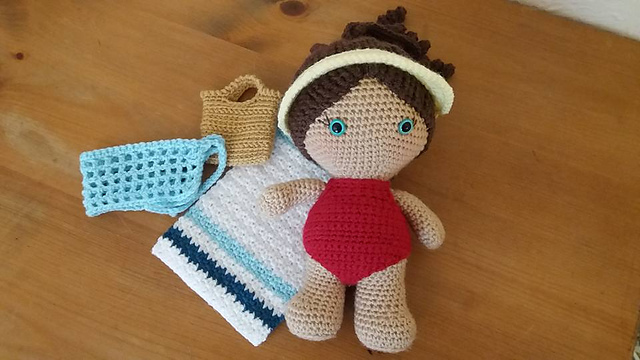 Weebee Doll - Beach Wear Outfit