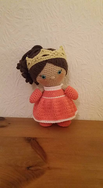 Weebee Doll - Princess Outfit