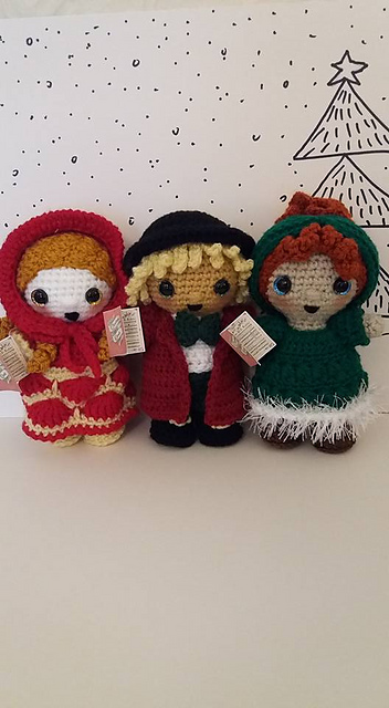 Little Weebee Doll - Carol Singers