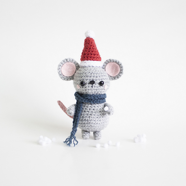 Amigurumi Christmas Mouse