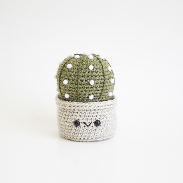 Amigurumi Sand Dollar Cactus