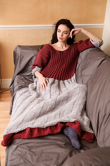 Geillis Sleeved Blanket
