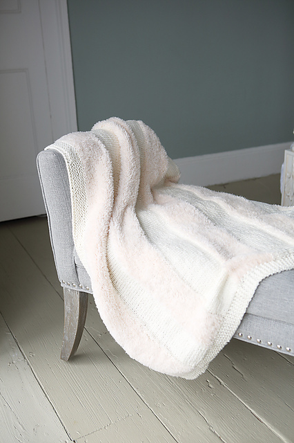 Scandi-Style Blanket