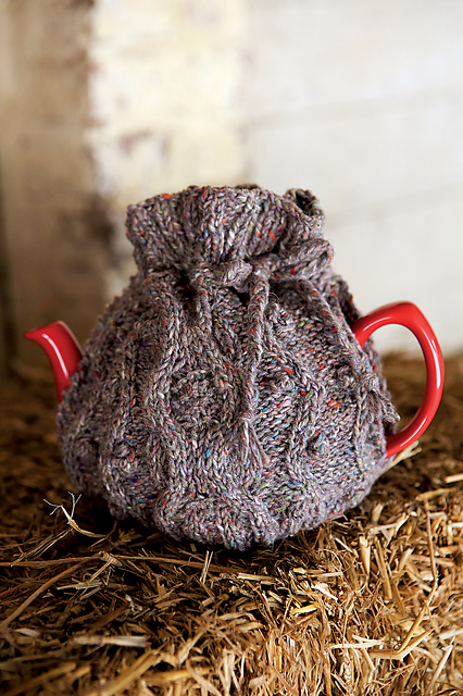 Cable and Bobbles Tea cosy