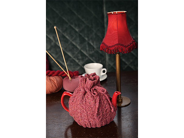 Claw cable tea cosy