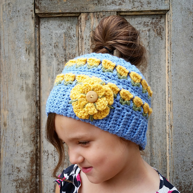 Messy Bun Beanie / Ponytail Hat