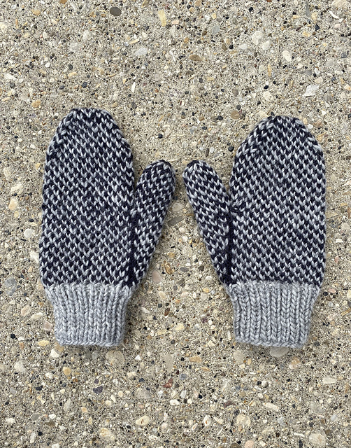 Salt and Pepper Mittens