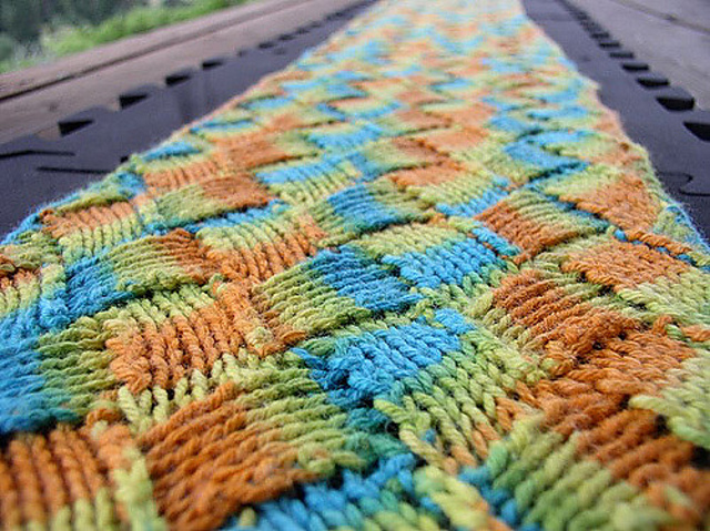 Silky Worsted Entrelac Scarf