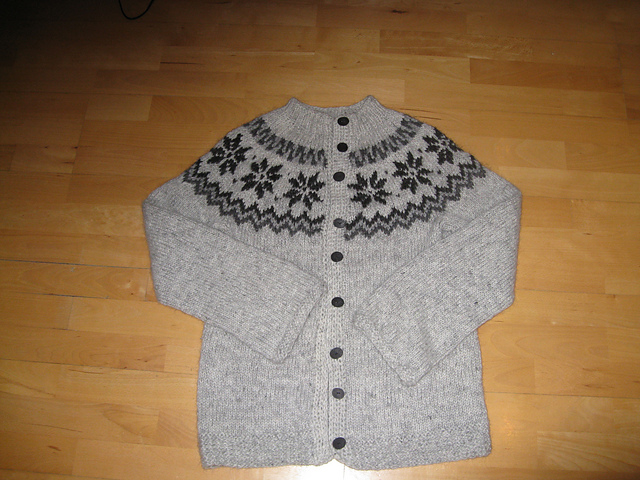 Ravelry: No. 1 pattern by Álafoss