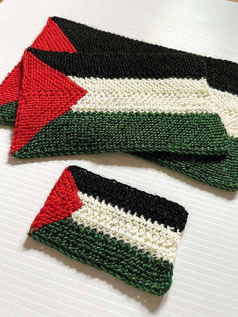 Ravelry: FreeFree pattern by Lee Meredith