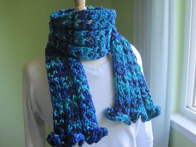 Tunnels Scarf and Hat