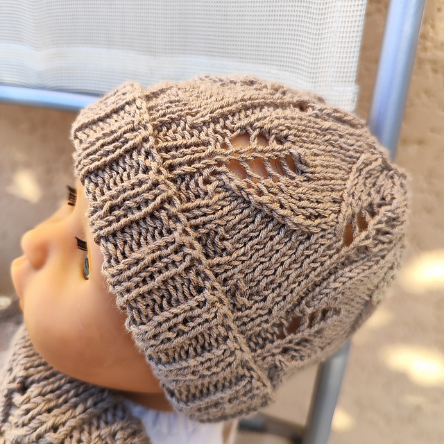 Leafy Baby Hat
