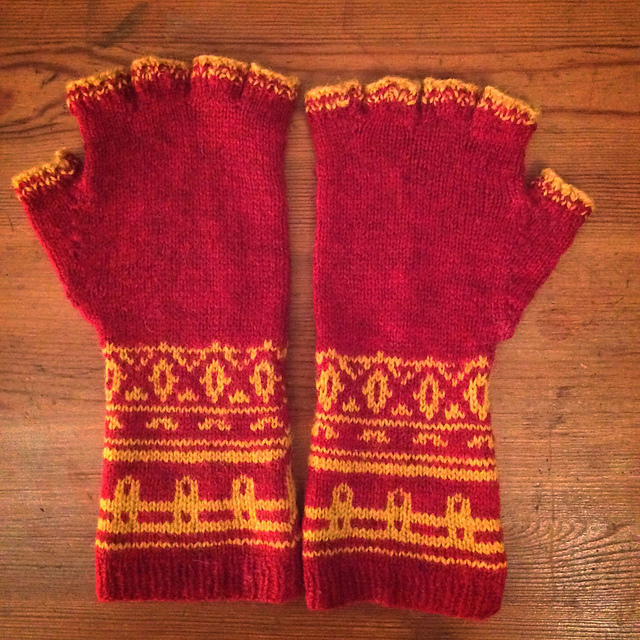 Journey Fingerless Gloves