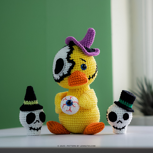 Vesper The Creepy Duck