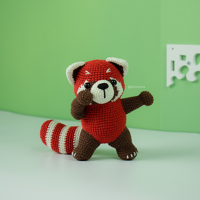 Dabbing Red Panda