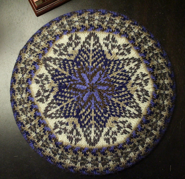 Six-Point Leaf & Flower Tam
