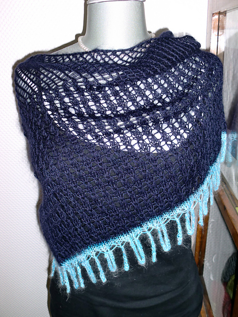 Loopy Lacy Cowl