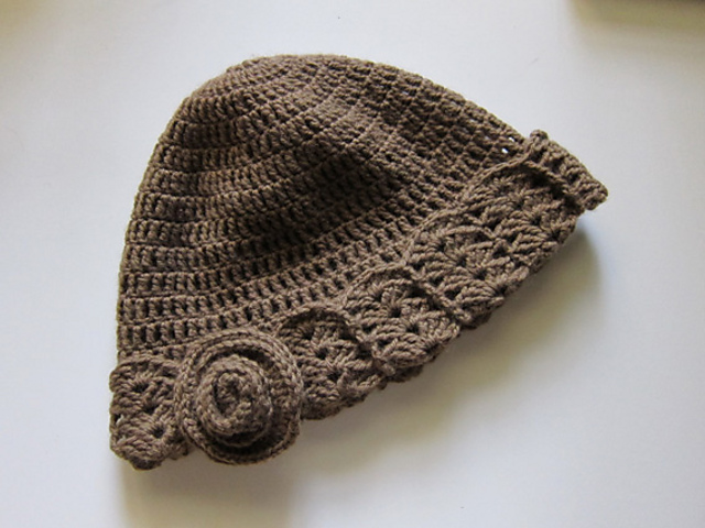 Gorro de Crochet Bege