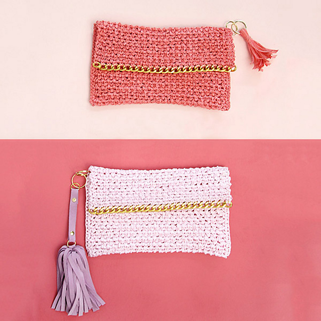 Raffia Chain Edge Clutch