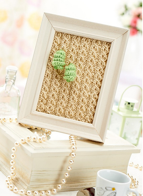 Frame and earrings