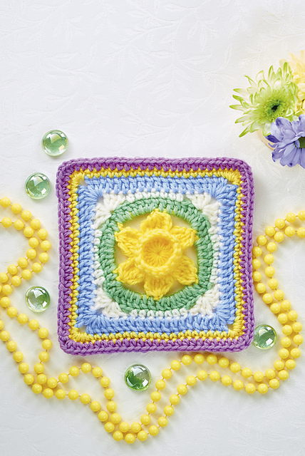 Daffodil Flower Granny Square