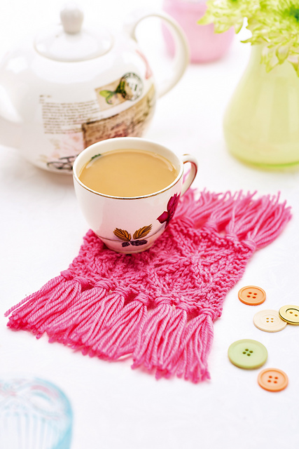 Tassel mug rug