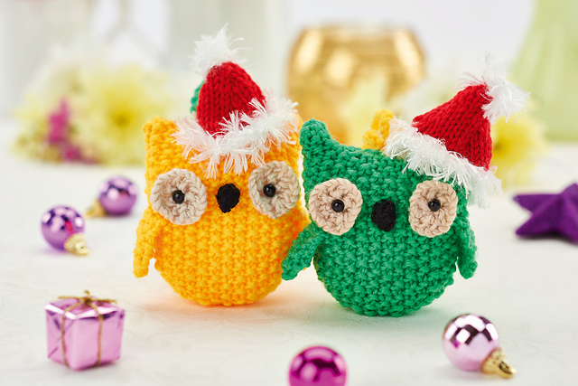 Festive owls