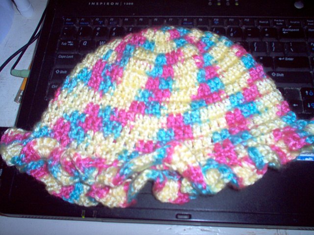 Hat, Scarf and Drawstring Handbag: Hat