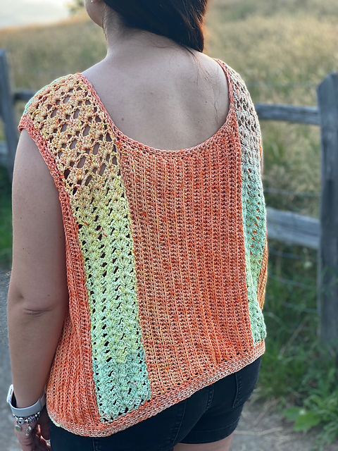 Ravelry: Top Roma pattern by Liando Ovillos