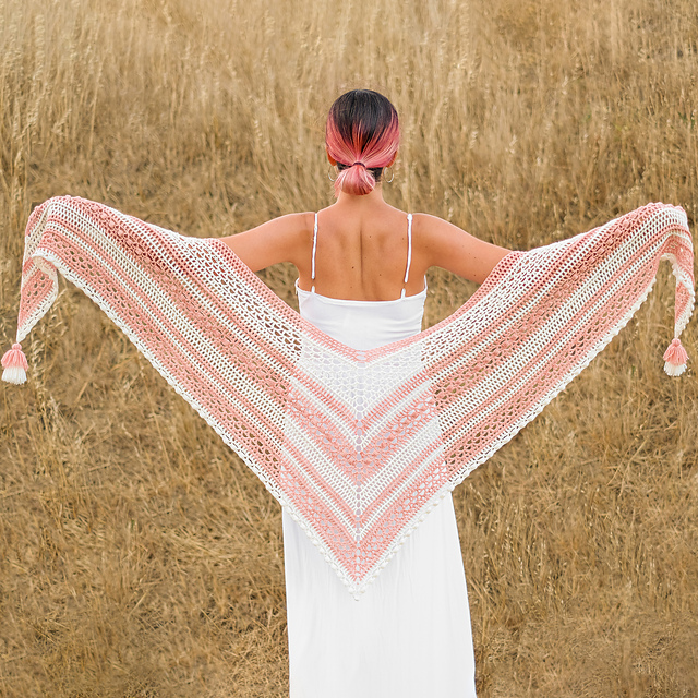 Ravelry: Almond Shawl pattern by Ksenia Naidyon