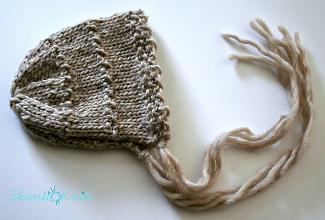 Newborn Seed Stitch Bonnet