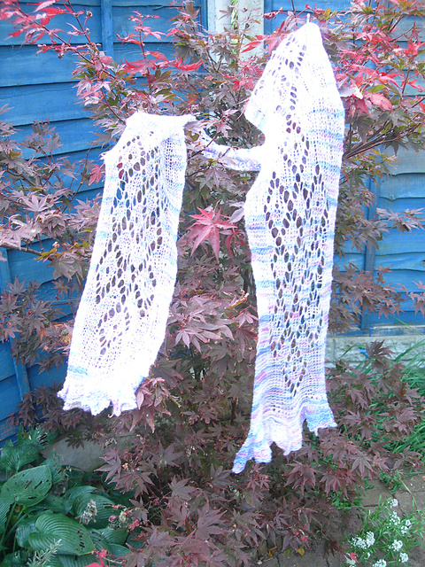 pendant scarf