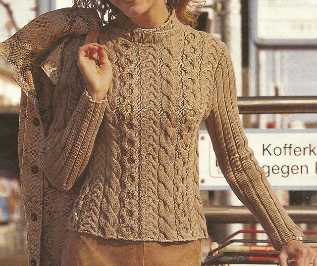 # 02 Zopfpulli in Beige