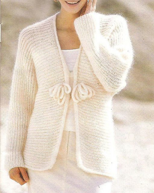 # 02 Quergestrickte Jacke im Halbpatent